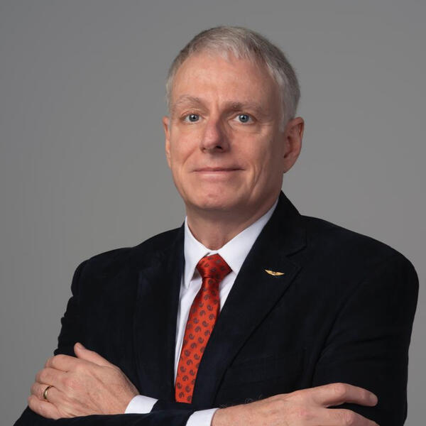 Cmte Eduardo Farah